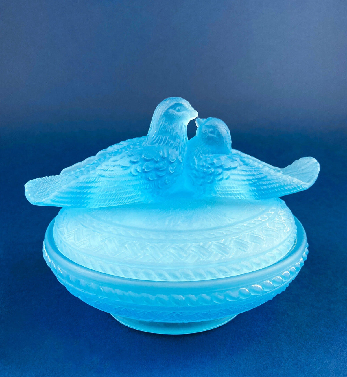Buff Ceramic Doves on Nest – Kissing Love Birds Trinket Dish