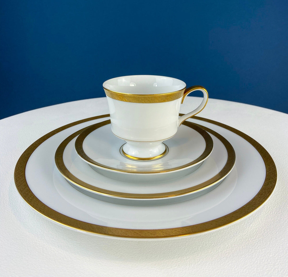 Sango Spun Gold China Set – White & Gold Dinnerware Collection