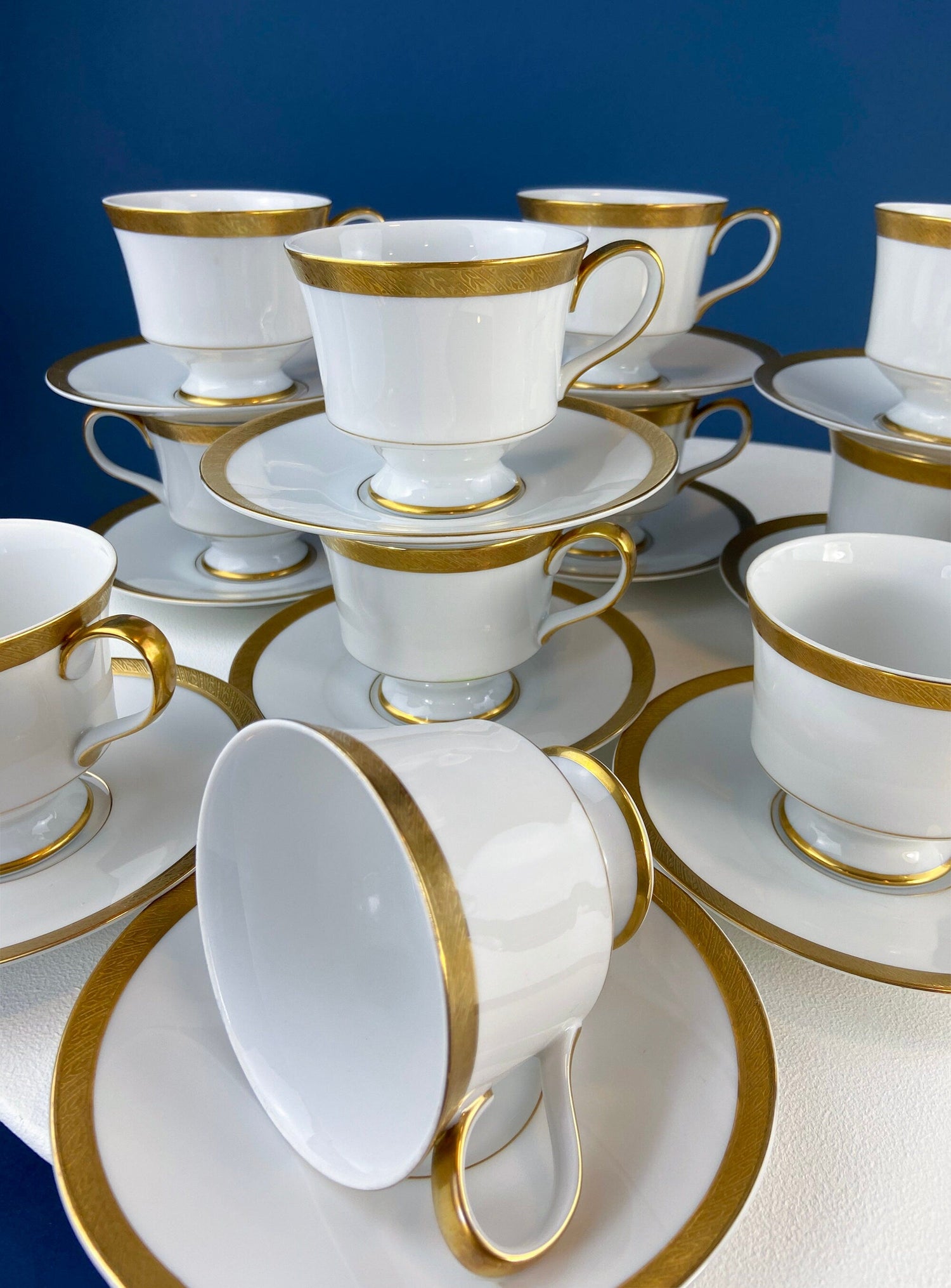 Sango Spun Gold China Set – White & Gold Dinnerware Collection