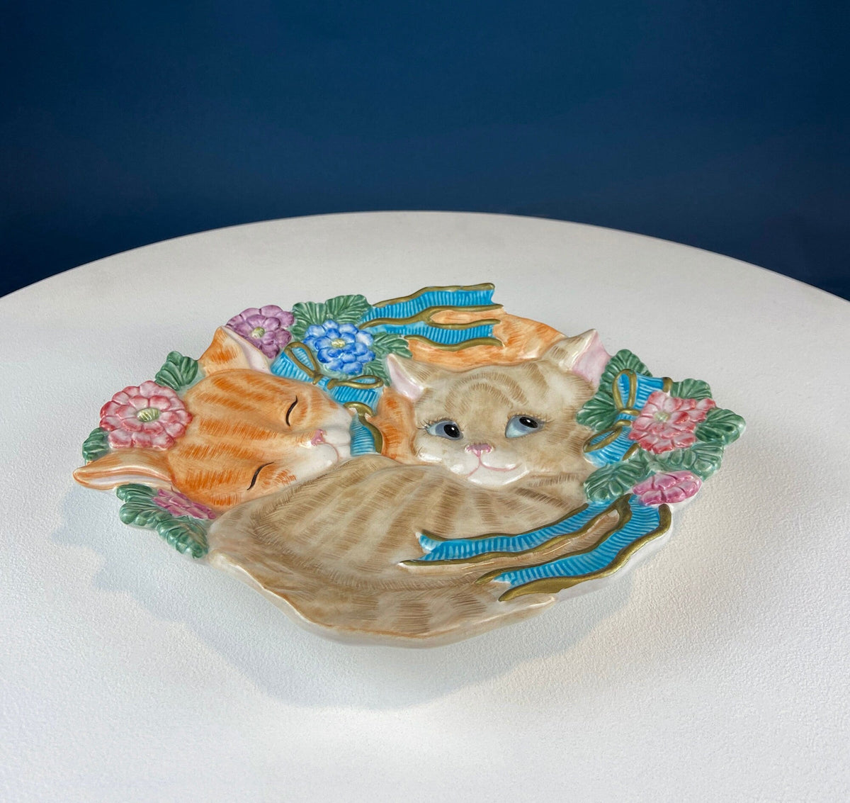Fitz and Floyd Kitten Kaboodle Plate – 3D Cats & Flowers Design