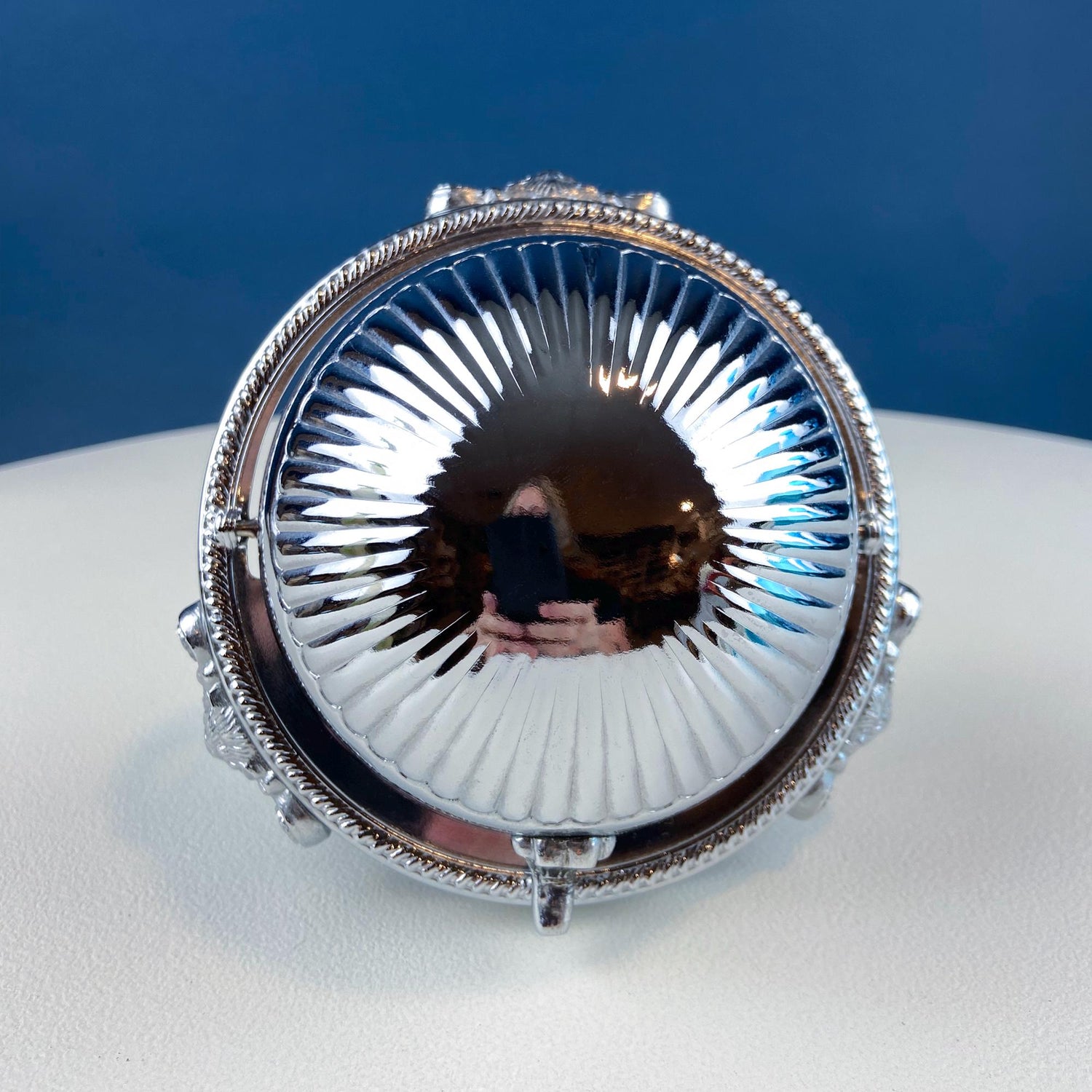 Iruinware Silver Caviar Dome Dish – Lion Feet Serving Bowl