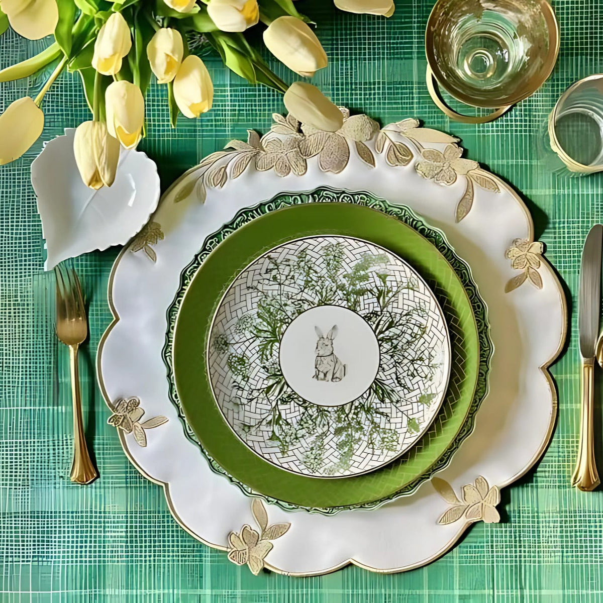 Lotus White Gold Round Faux Leather Placemat