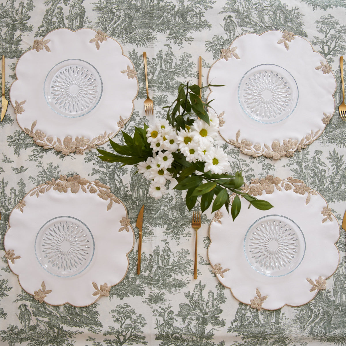 Lotus White Gold Round Faux Leather Placemat