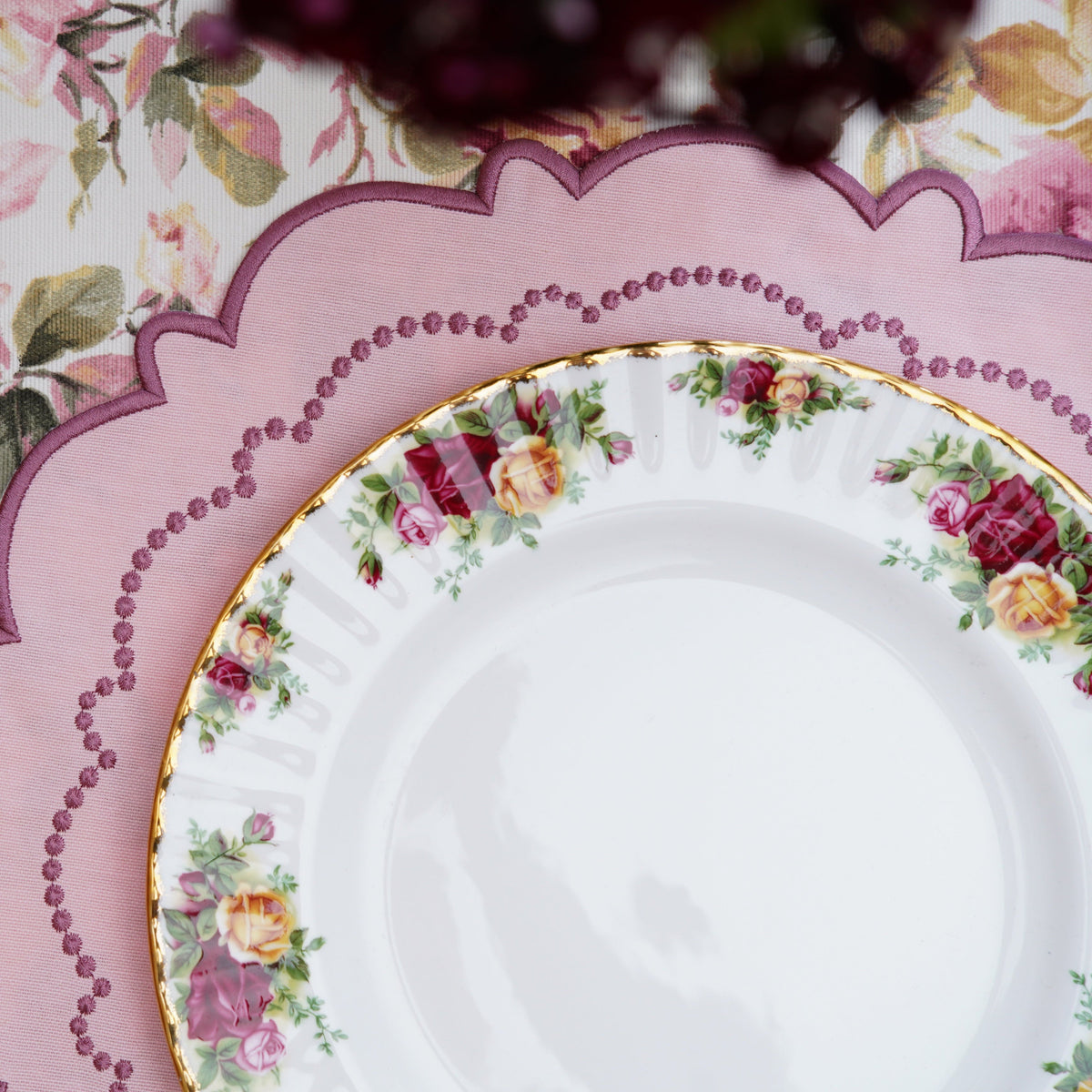 Harmony Pink Round Fabric Placemat