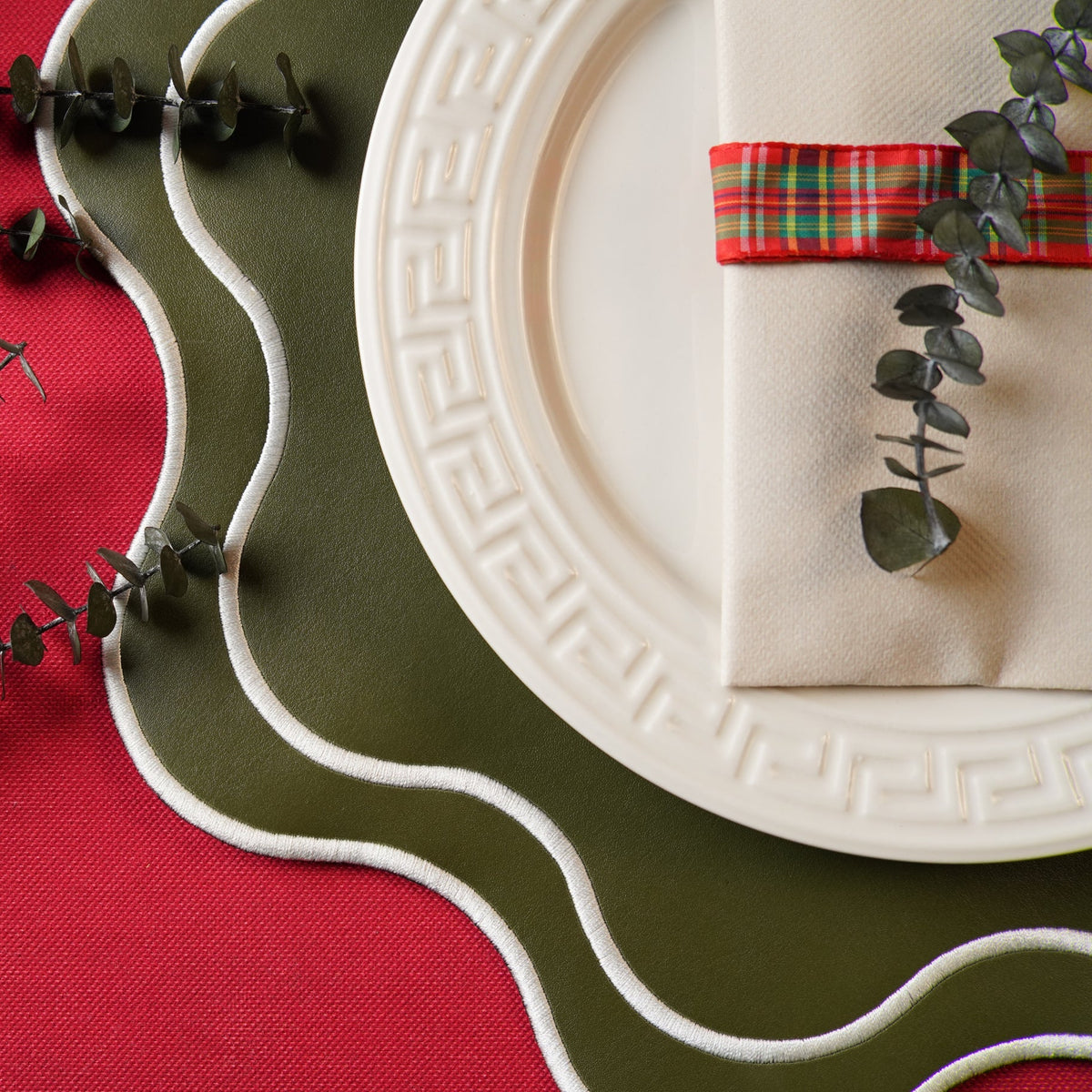 Haven Dark Green Wavy Edge Faux Leather Placemat