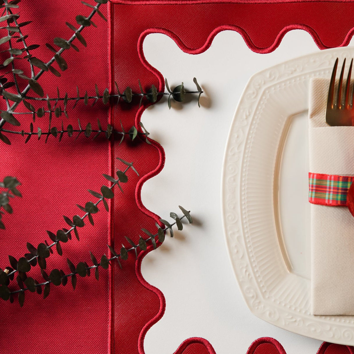 Lustre Red Rectangle Faux Leather Placemat
