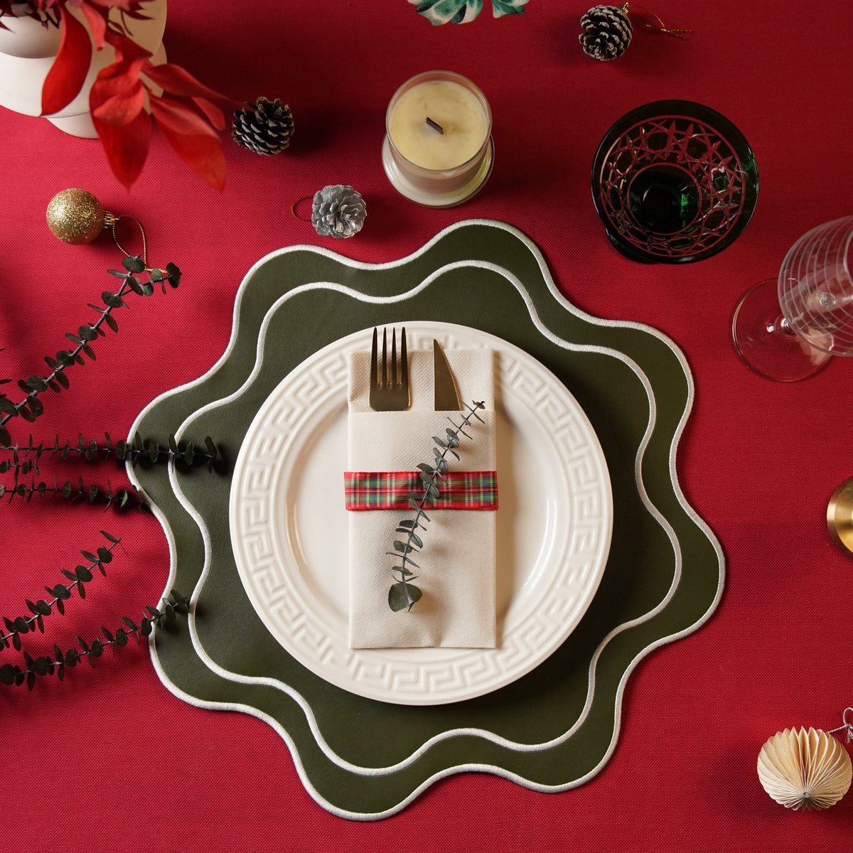 Haven Dark Green Wavy Edge Faux Leather Placemat