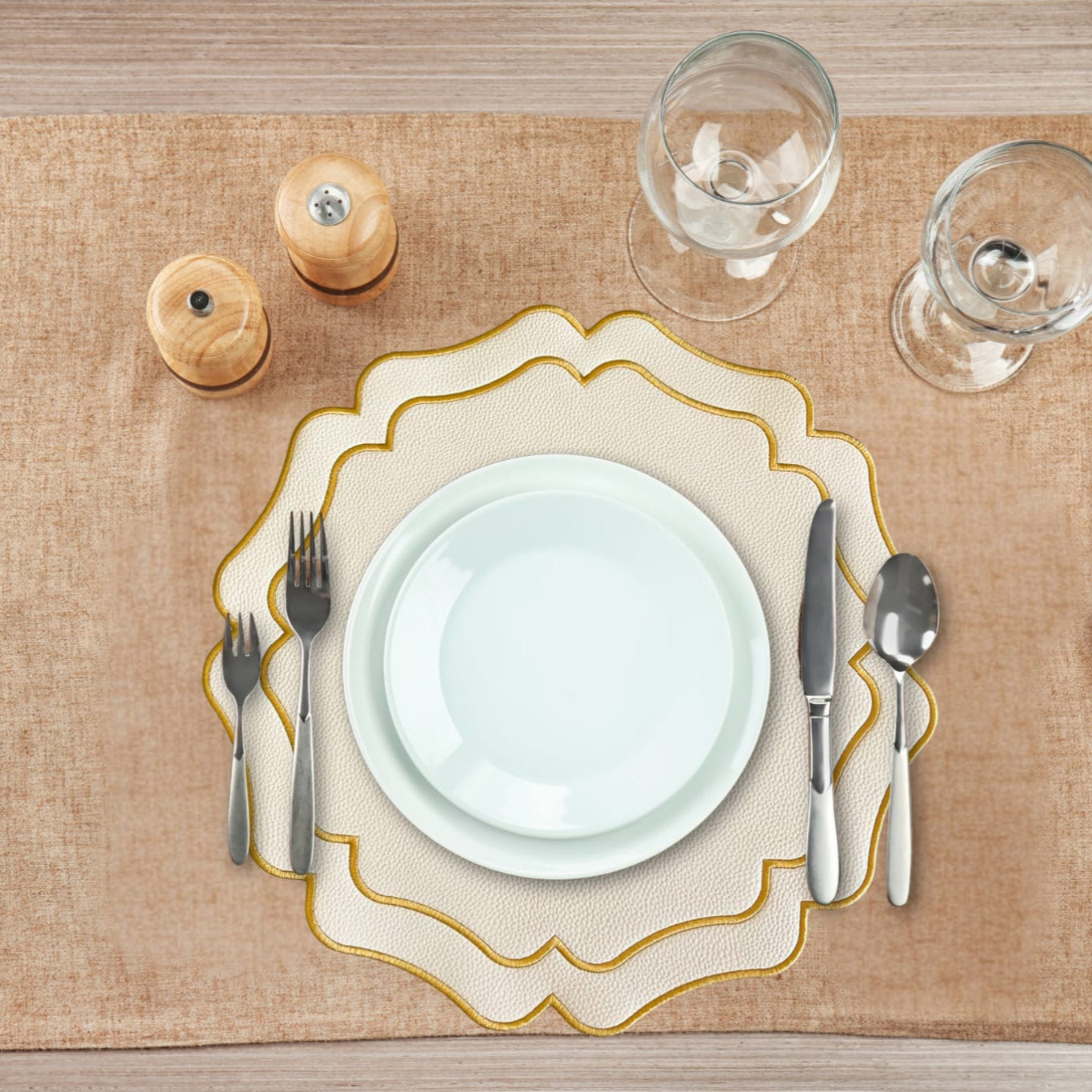Ivory Wavy Faux Leather Placemat