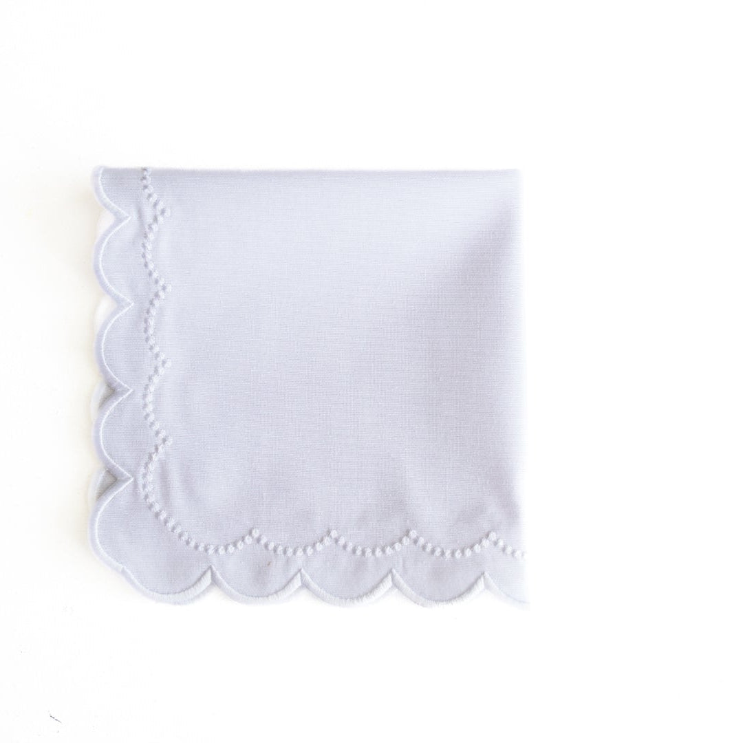 White Scalloped Placemat & Napkin Set